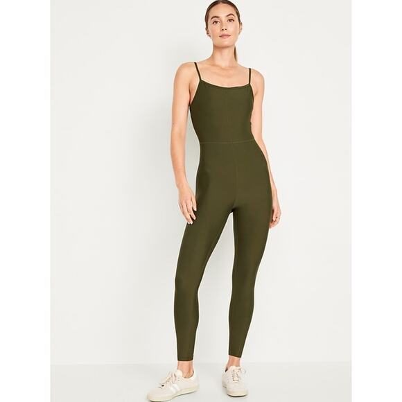 Old Navy Powersoft Active Jumpsuit  Size Large - Picture 1 of 5